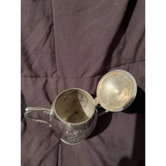 10.5 OZ Silver Sugar Bowl with Lid - Picture 2 of 4